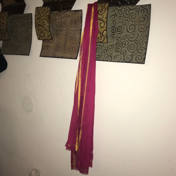 Scarf 🧣 - Picture 7 of 8